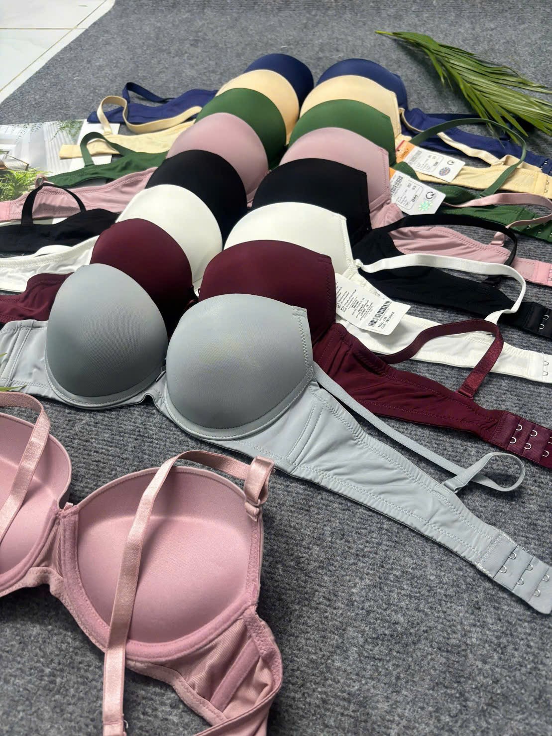 Áo mút dày trơn  siêu đẩy Lovely 438